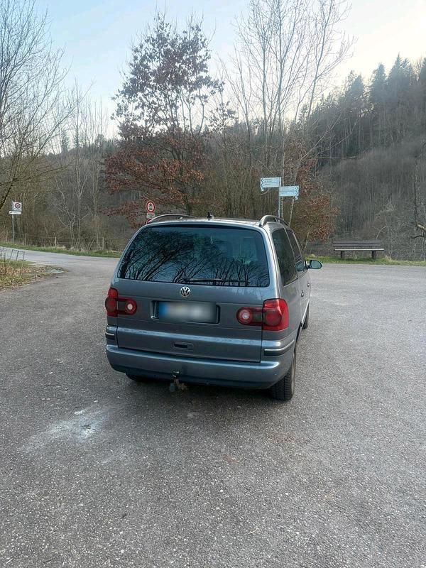 Gebraucht VW Sharan 140 PS (102 kW) 2010 Grau Van / Kleinbus