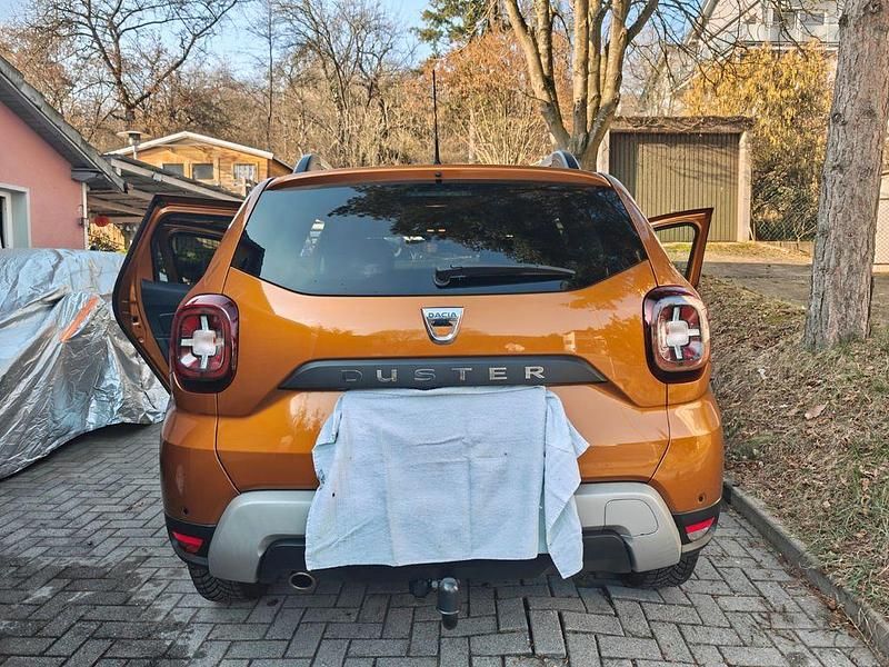 Gebraucht Dacia Duster Prestige 131 PS (96 kW) 2020 Orange SUV