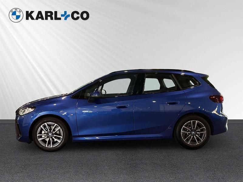 Portimao blau metallic Gebraucht 2025 BMW 218 Active Tourer Efficient Dynamics Van / Kleinbus | 30.990 € (Guter Preis) - Bild 1/4