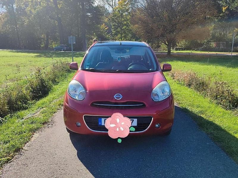 Gebraucht Nissan Micra Acenta 88 PS (64 kW) 2011 Rot Kleinwagen