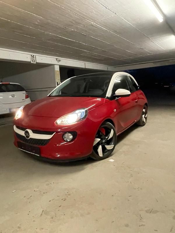 Usata Opel Adam 89 CV (65 kW) 2012 Rosso Utilitaria