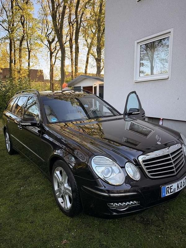 Gebraucht Mercedes E320 Avantgarde 224 PS (164 kW) 2007 Kombi