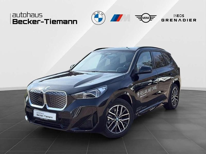 Gebraucht BMW iX1 Exclusive 150 kW (204 PS) 2026 Black sapphire metallic SUV