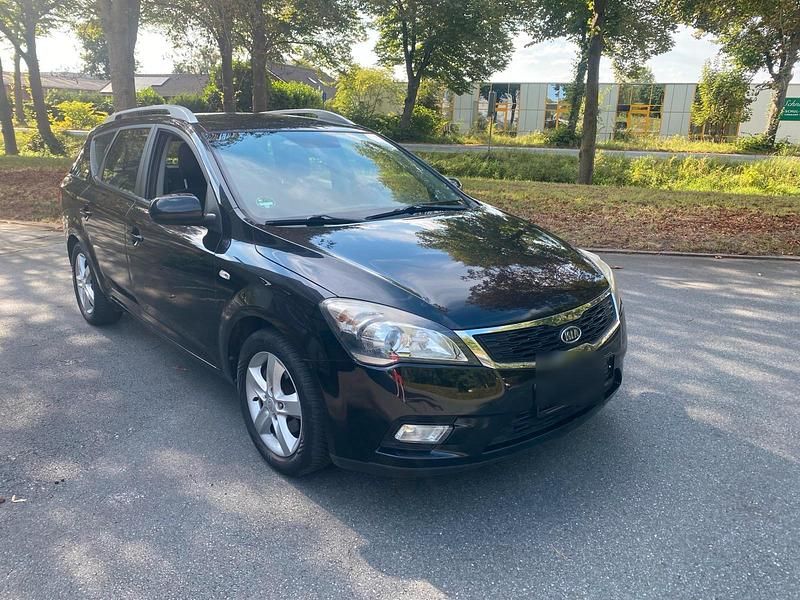 Schwarz Gebraucht 2012 Kia Ceed Kombi | 3.299 € (Guter Preis) - Bild 1/4