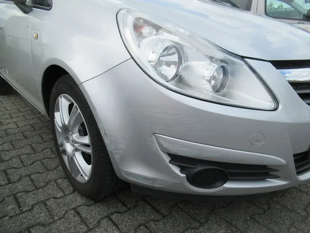 Gebraucht Opel Corsa Edition 80 PS (58 kW) 2009 Silber Kleinwagen
