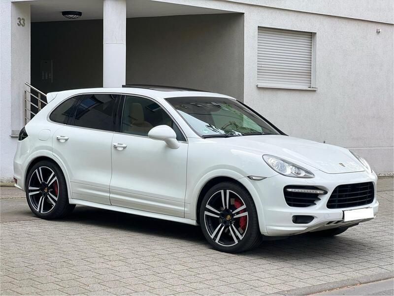 Weiß Gebraucht 2013 Porsche Cayenne Turbo Sport SUV | 16.999 € (Fairer Preis) - Bild 1/4