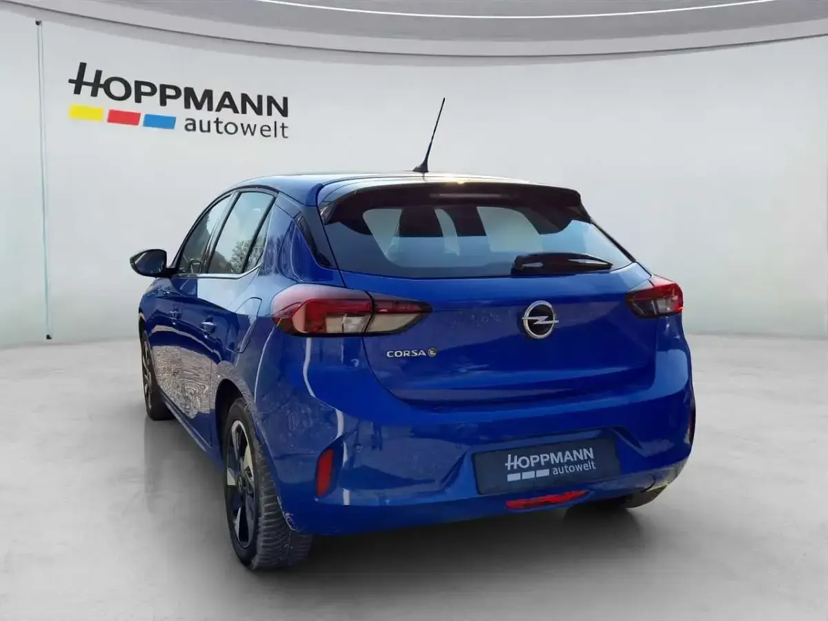 Gebraucht Opel Corsa-e Elegance 100 kW (136 PS) 2022 Voltaik blau Kleinwagen