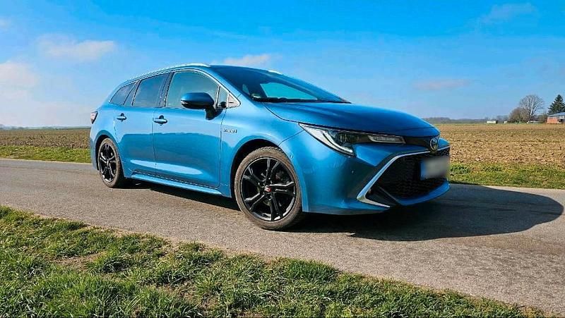 Gebraucht Toyota Corolla Lounge 2019 Blau Kombi