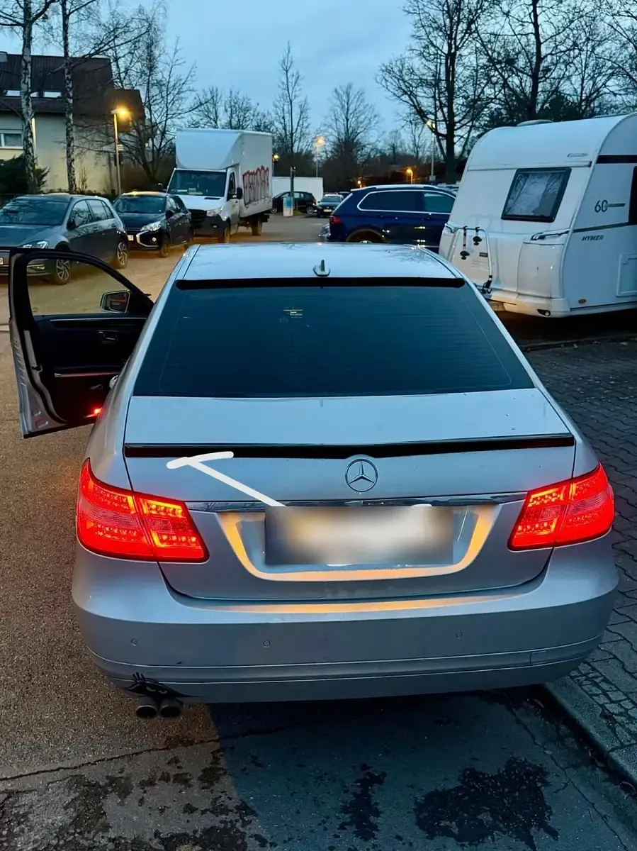 Gebraucht Mercedes E220 170 PS (125 kW) 2009 Silber Limousine