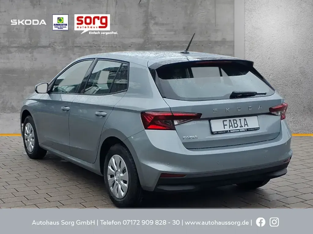 Gebraucht Skoda Fabia Essence 95 PS (69 kW) 2026 Silber Kleinwagen