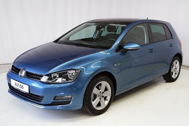 Gebraucht VW Golf VII Comfortline 110 PS (80 kW) 2015 Blau metallic Limousine