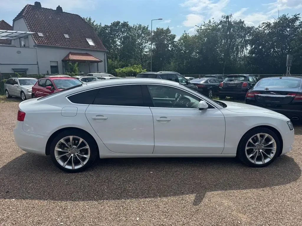 Gebraucht Audi A5 Sportback Sport 218 PS (160 kW) 2016 Weiß Kleinwagen