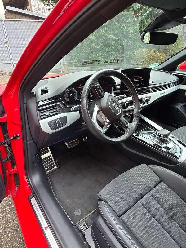 Gebraucht Audi A4 Advanced 204 PS (150 kW) 2021 Rot Kombi
