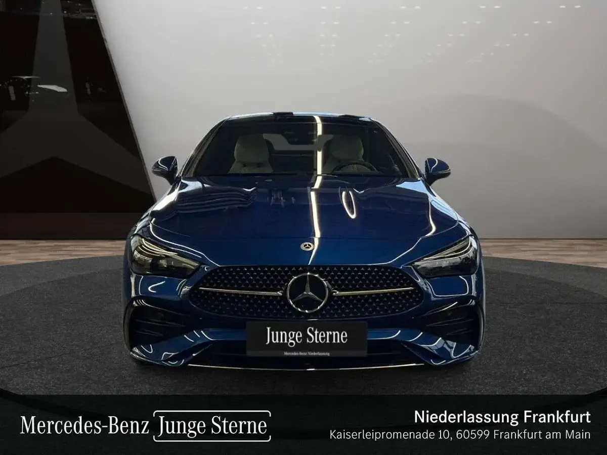 Gebraucht Mercedes CLE450 AMG 381 PS (280 kW) 2024 Blau Coupé