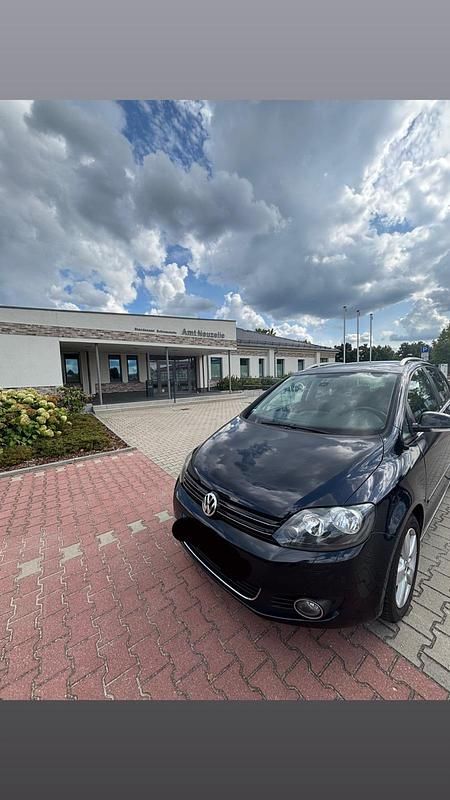 Blau Gebraucht 2011 VW Golf Plus Cross Van / Kleinbus | 7.000 € (Fairer Preis) - Bild 1/4