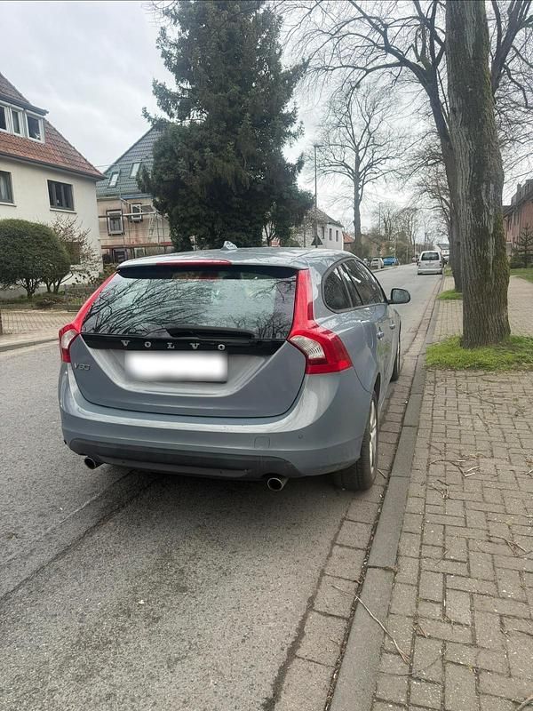 Gebraucht Volvo V60 215 PS (158 kW) 2011 Blau Kombi