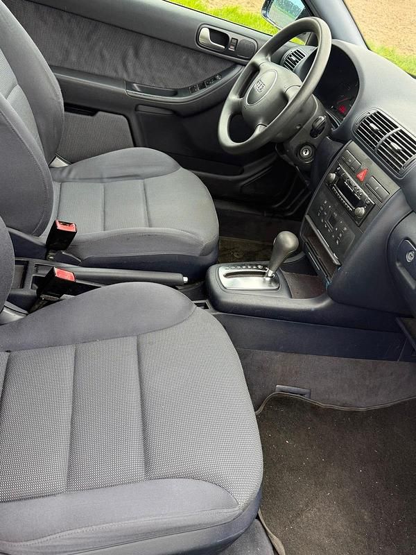 Usado Audi A3 101 HP (74 kW) 2003 Andere farben Citadino