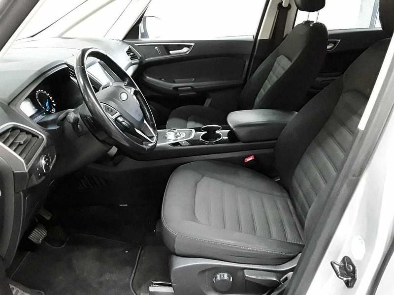 Second-hand Ford Galaxy Trend 190 CP (139 kW) 2022 Argintiu Monovolum