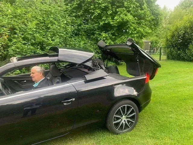 Gebraucht VW Eos 122 PS (89 kW) 2010 Schwarz Cabrio
