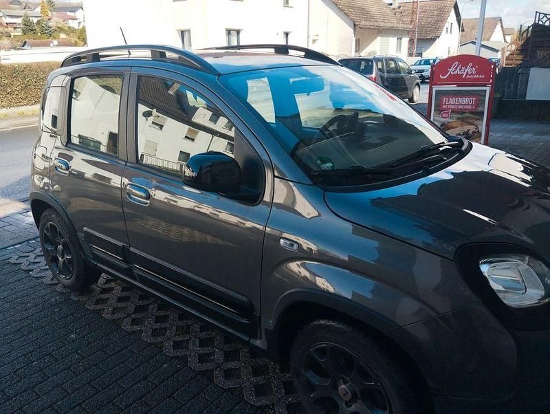 Gebraucht Fiat Panda 69 PS (50 kW) 2019 Grau Kleinwagen
