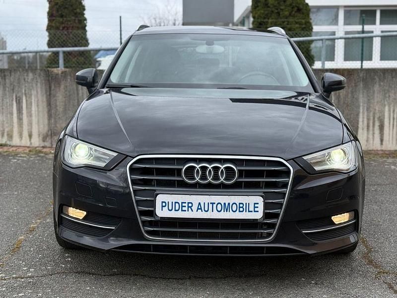 Gebraucht Audi A3 Attraction 105 PS (77 kW) 2013 Schwarz Limousine