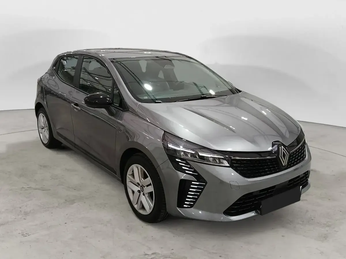 Gebraucht Renault Clio Evolution 101 PS (74 kW) 2025 Grau (gris schiste) Kleinwagen