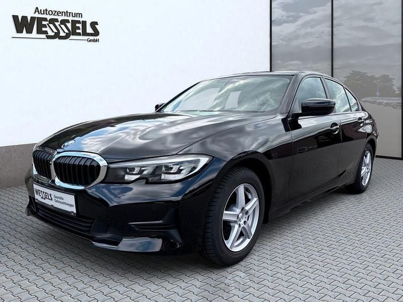 Schwarz Gebraucht 2020 BMW 318 Sport Line Limousine | 21.900 € (Guter Preis) - Bild 1/4