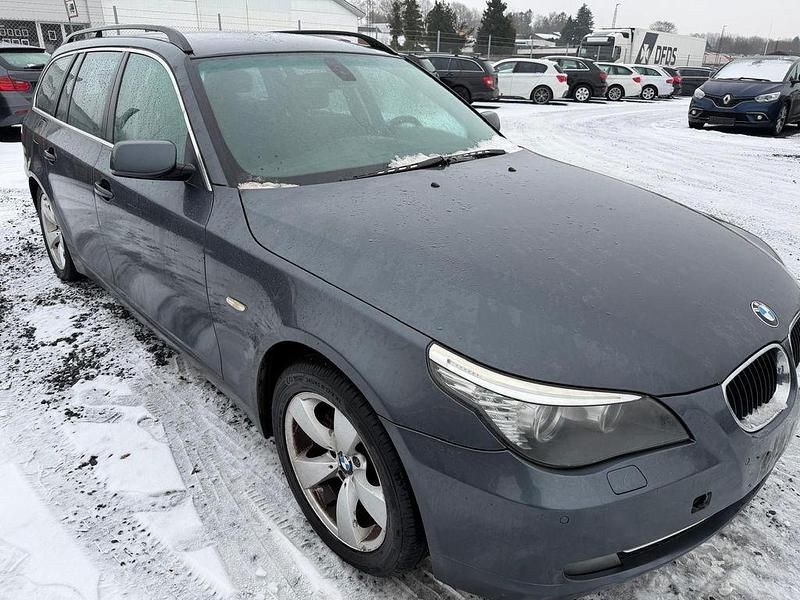 Gebraucht BMW 520 Sport Line 170 PS (125 kW) 2008 Grau Kombi