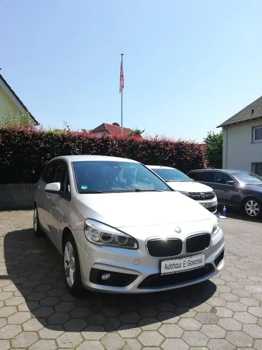 Gebraucht BMW 218 Gran Tourer Performance 136 PS (100 kW) 2016 Silber Van / Kleinbus