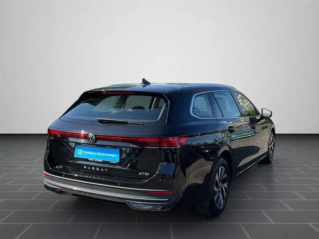 Gebraucht VW Passat Business 150 PS (110 kW) 2025 Grenadillschwarz metallic (metallic) Kombi