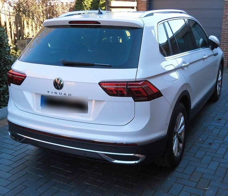 Gebraucht VW Tiguan Elegance 150 PS (110 kW) 2021 Weiß SUV