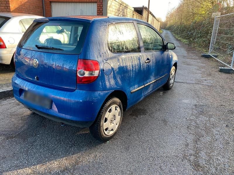 Gebraucht VW Fox 55 PS (40 kW) 2005 Blau Kleinwagen