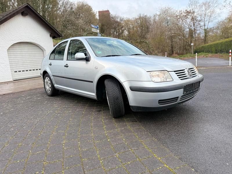 Gebraucht VW Bora Comfortline 105 PS (77 kW) 2000 Silber Limousine