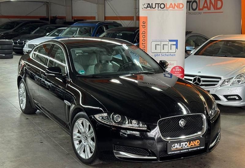Gebraucht Jaguar XF R 241 PS (177 kW) 2012 Schwarz Limousine