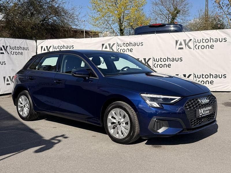 Gebraucht Audi A3 204 PS (150 kW) 2023 Navarrablau metallic Limousine