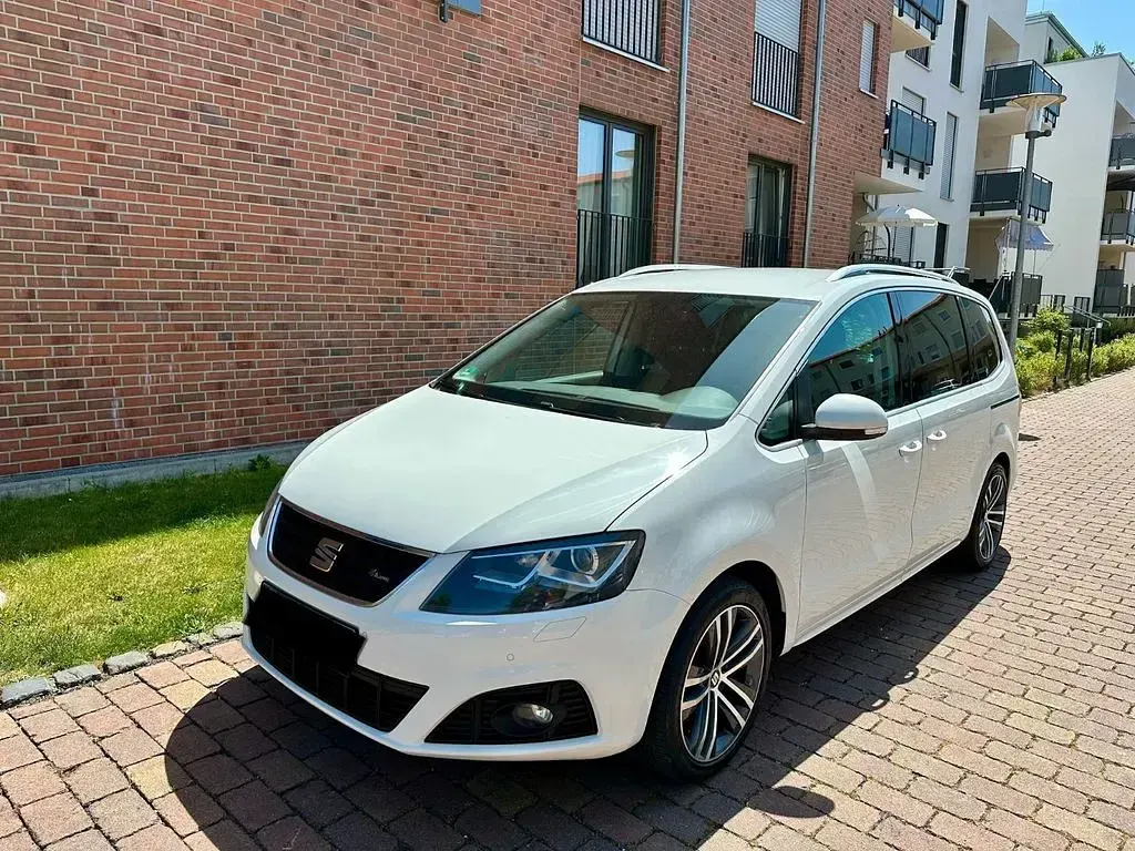 Gebraucht Seat Alhambra 4Drive 184 PS (135 kW) 2018 Weiß Van / Kleinbus
