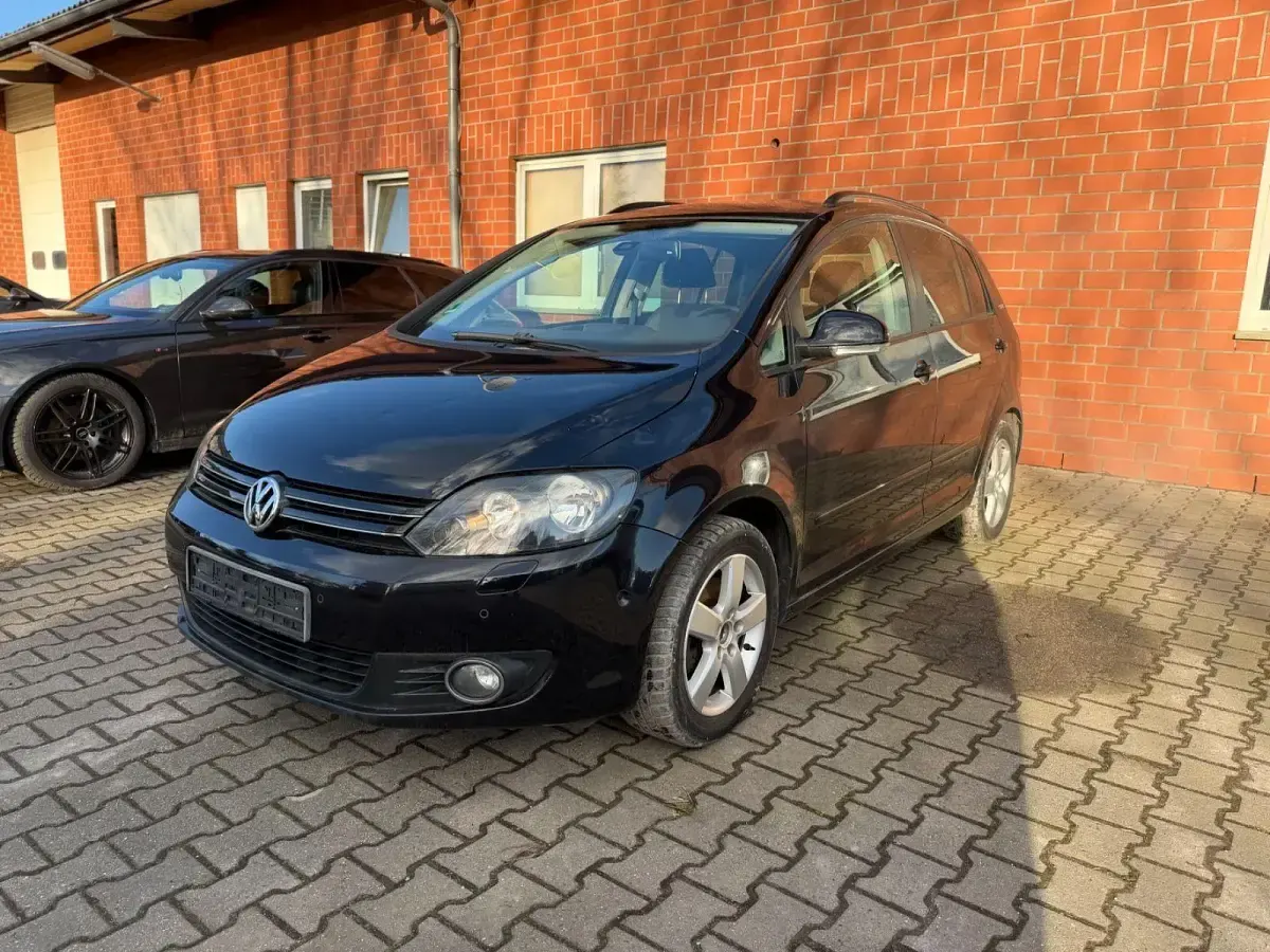 Gebraucht VW Golf Plus Cross Team 105 PS (77 kW) 2010 Schwarz Van / Kleinbus