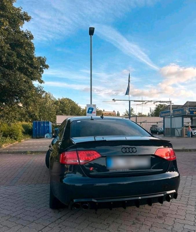 Gebraucht Audi A4 Sport 160 PS (117 kW) 2011 Blau Limousine