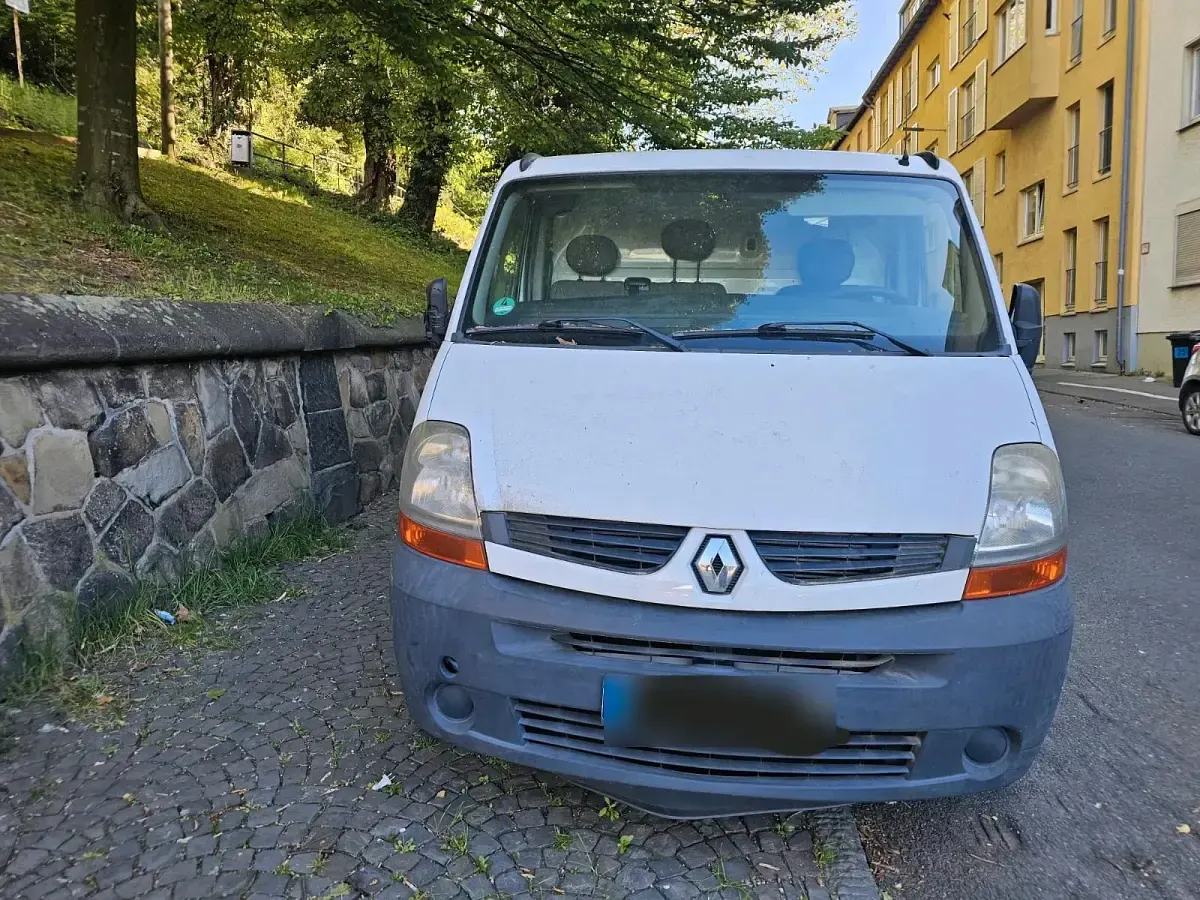 Used Renault Master 2007 White Minivan