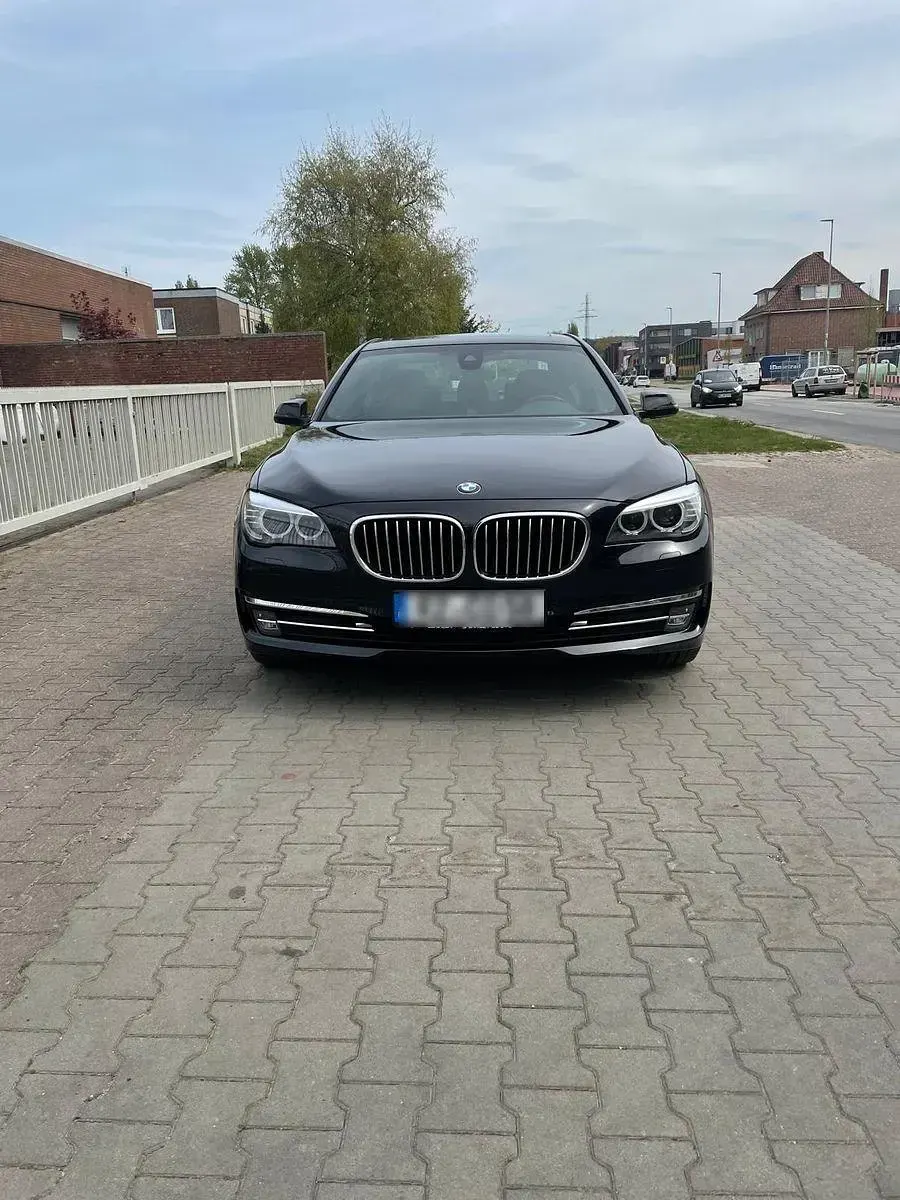Gebraucht BMW 730 258 PS (189 kW) 2014 Schwarz Limousine