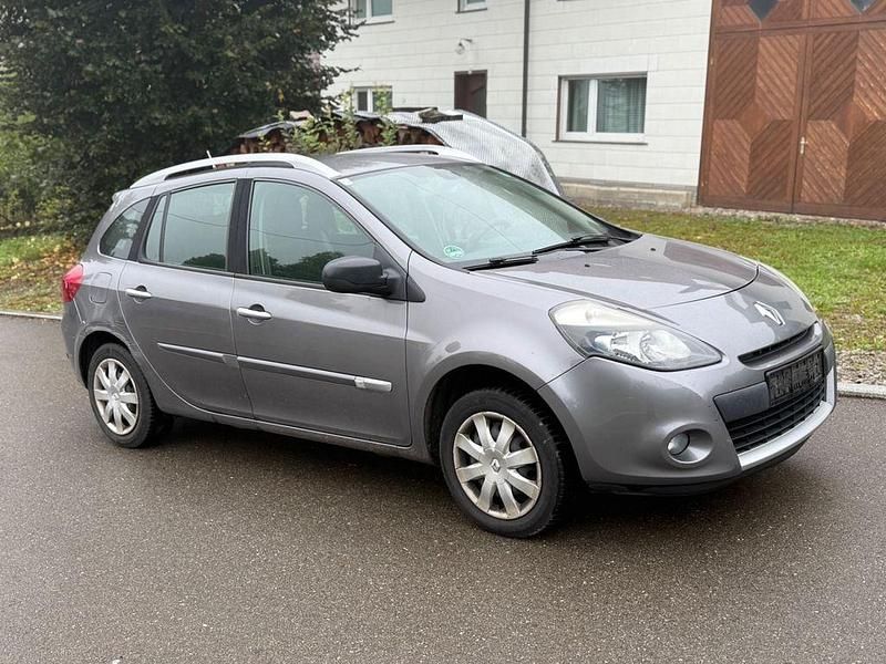 Grau Gebraucht 2011 Renault Clio II Limousine | 1.290 € (Superpreis) - Bild 1/4
