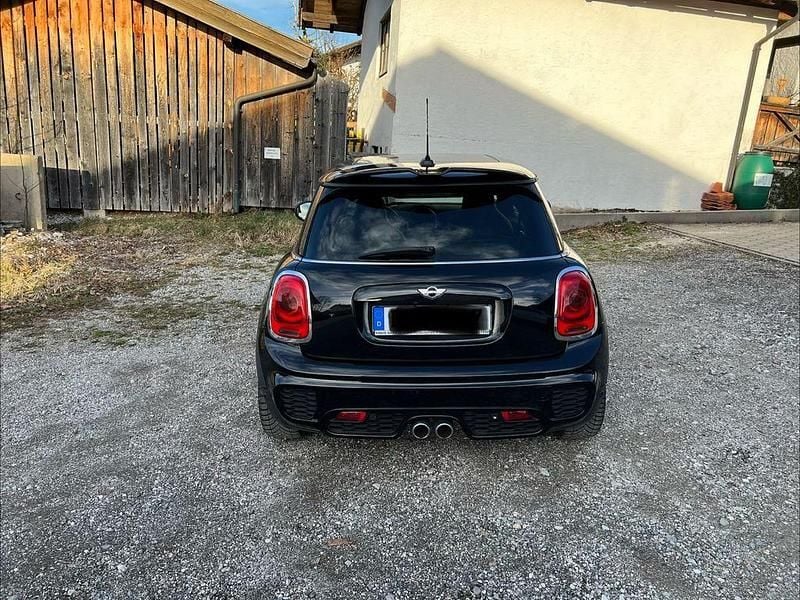 Gebraucht Mini Cooper SD 170 PS (125 kW) 2016 Schwarz Kleinwagen