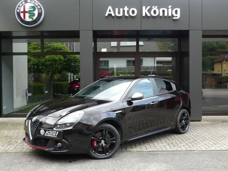 Schwarz Gebraucht 2017 Alfa Romeo Giulietta Super Kleinwagen | 12.900 € - Bild 1/4