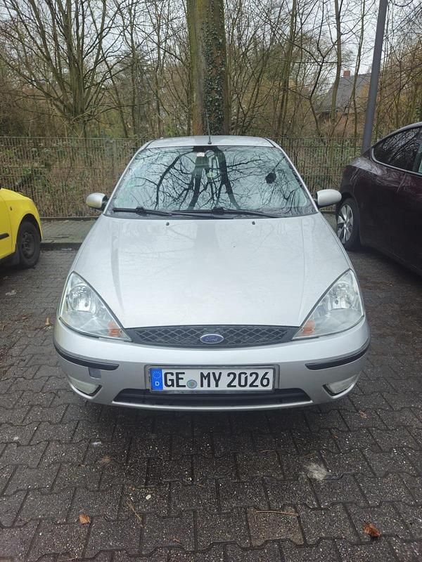 Gebraucht Ford Focus 101 PS (74 kW) 2003 Grau Limousine