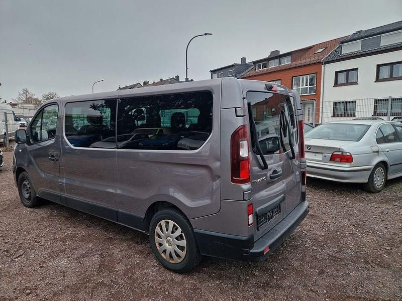 Gebraucht Renault Trafic Life 145 PS (106 kW) 2020 Grau Van / Kleinbus