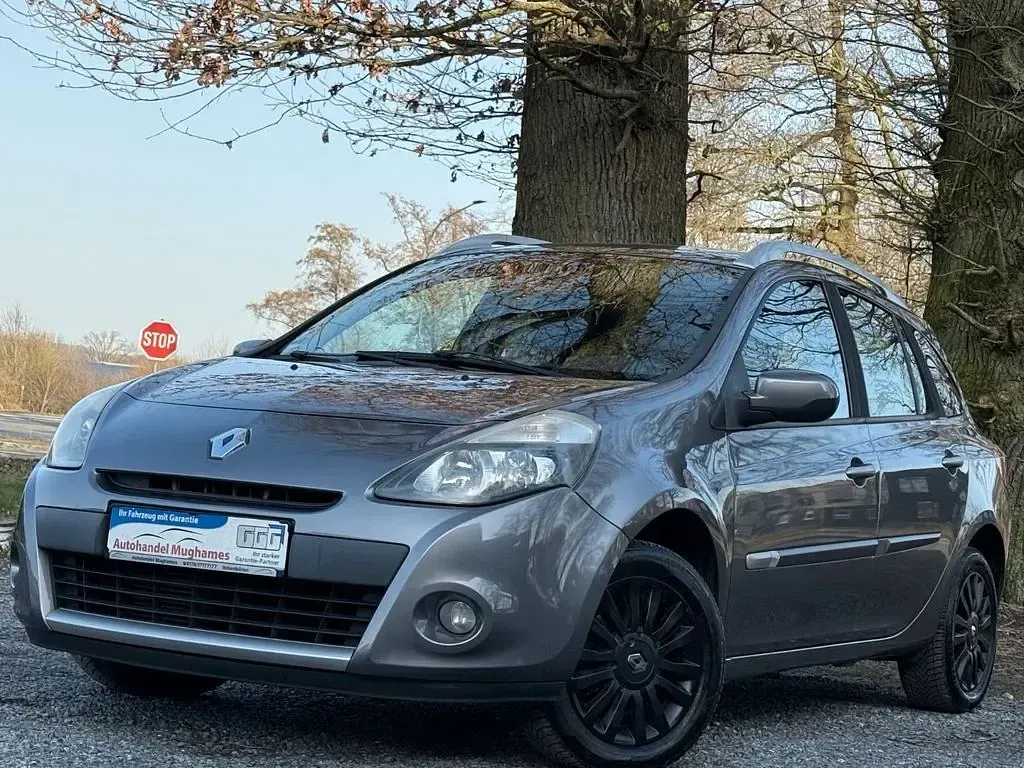 Gebraucht Renault Clio II Dynamique 101 PS (74 kW) 2011 Grau Limousine