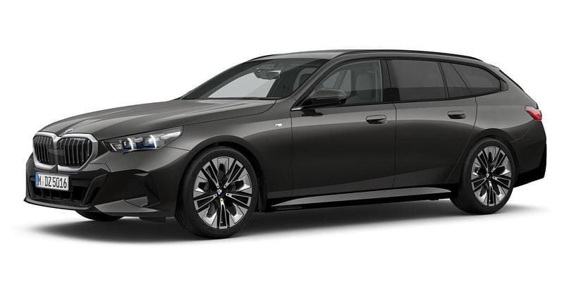 Grau Gebraucht 2024 BMW 540 Comfort Edition Kombi | 65.621 € - Bild 1/4