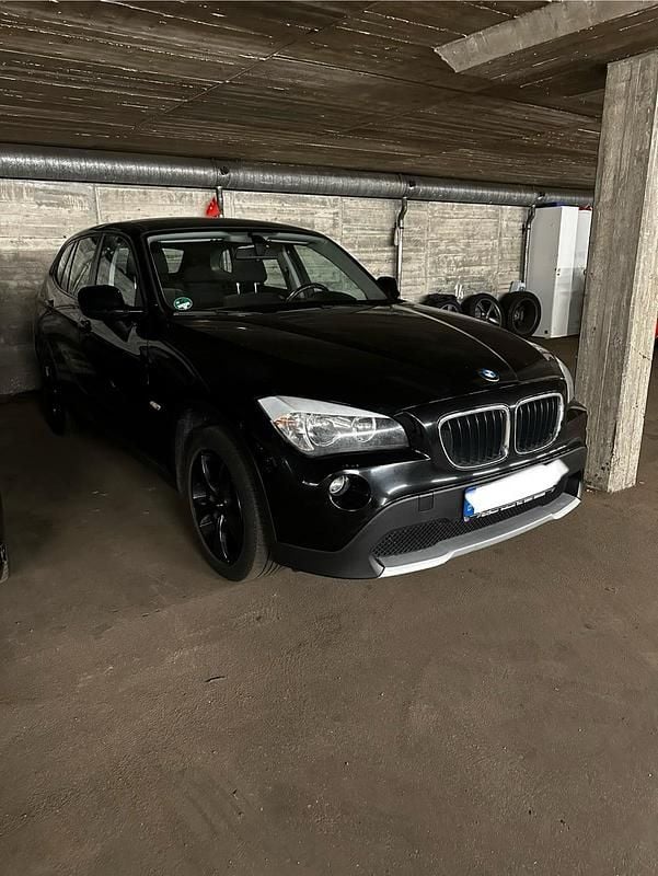 Schwarz Gebraucht 2010 BMW X1 SUV | 6.000 € (Superpreis) - Bild 1/4