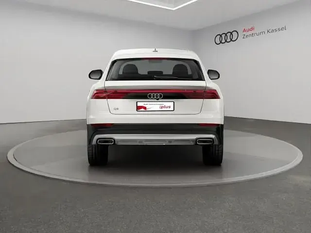 Neu Audi Q8 Ambiente 286 PS (210 kW) 2025 Weiß SUV