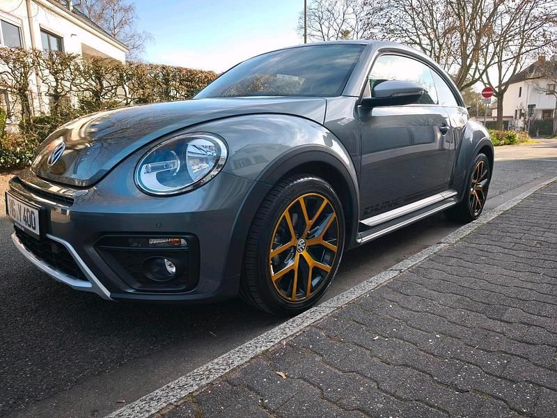 Gebraucht VW Beetle Dune 150 PS (110 kW) 2017 Grau Kleinwagen
